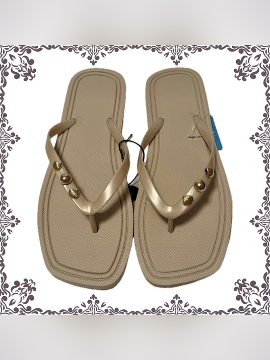 Shoes - Sandals Flip Flops slip on shoes - size 7/8 med NEW! Golden Beige w/gold accents